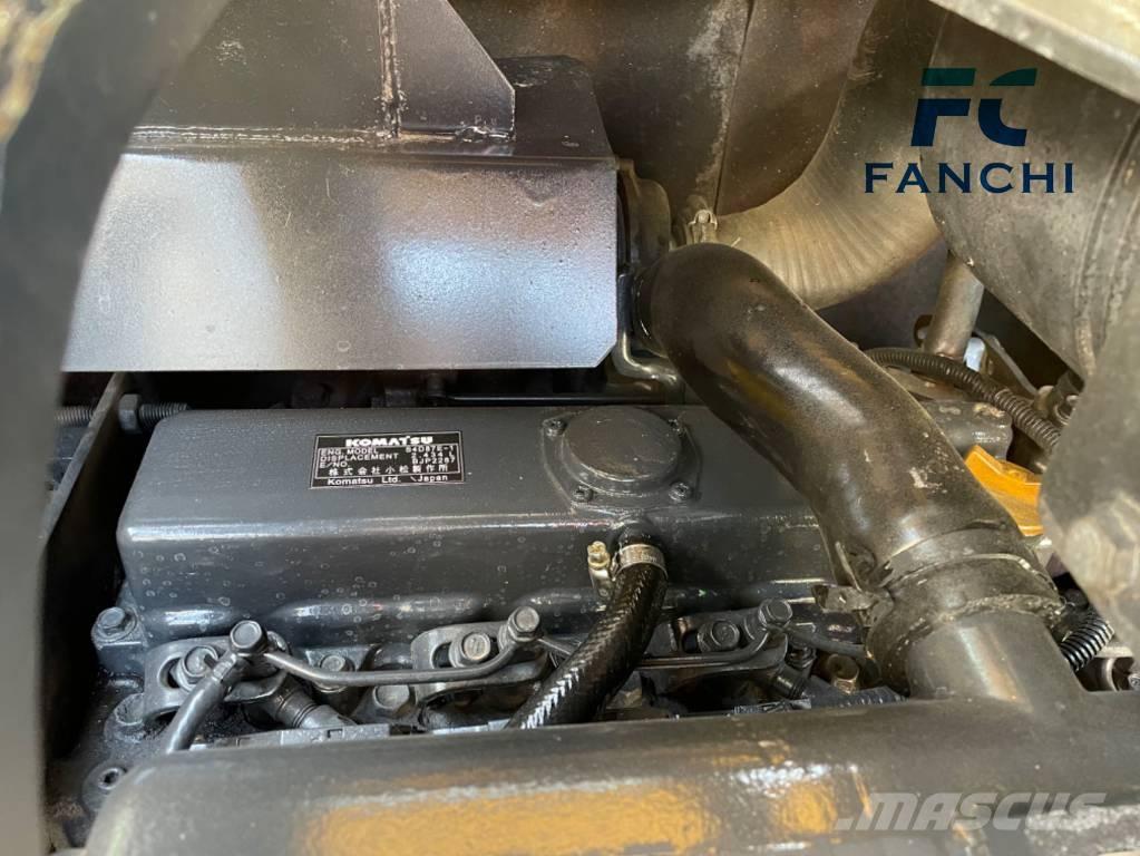 Komatsu PC 56 Miniekskavaatorid < 7 t