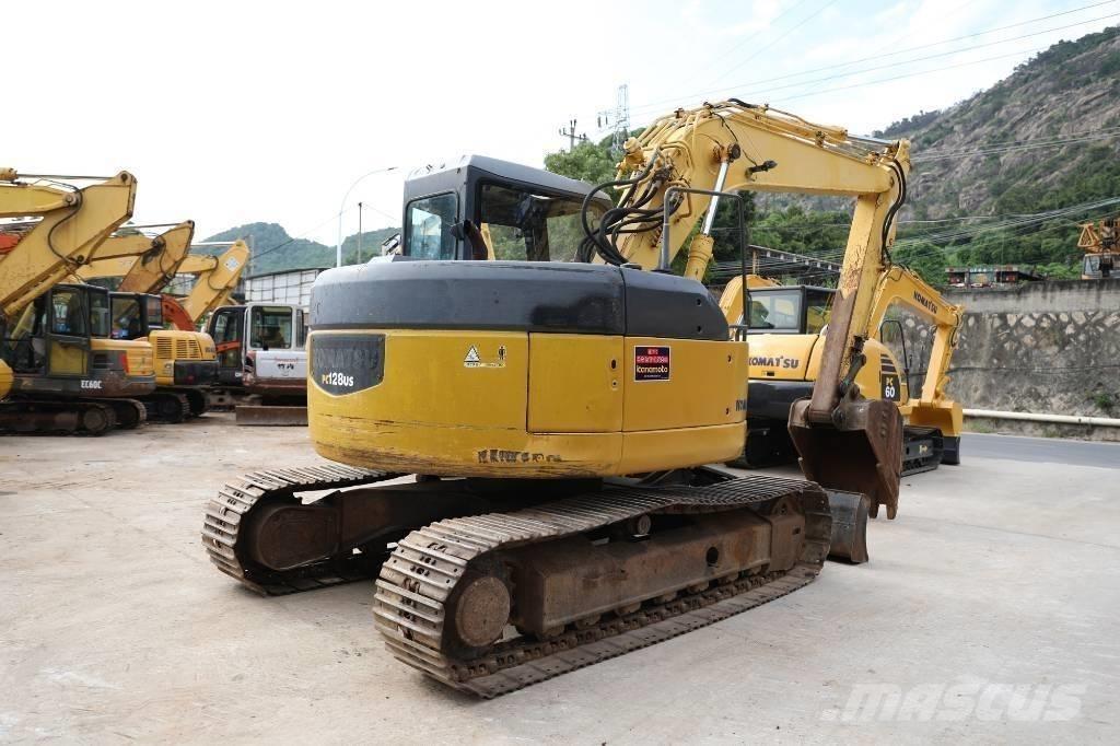 Komatsu PC 128 US Väikeekskavaatorid 7t-12t