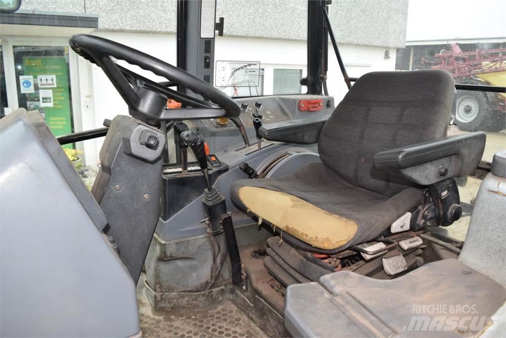 New Holland 8340 Traktorid