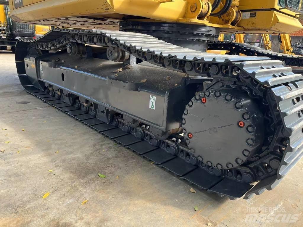 Komatsu PC 350-7 Roomikekskavaatorid