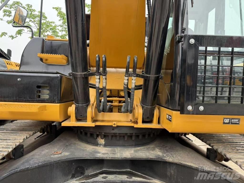 CAT 330 D L Roomikekskavaatorid