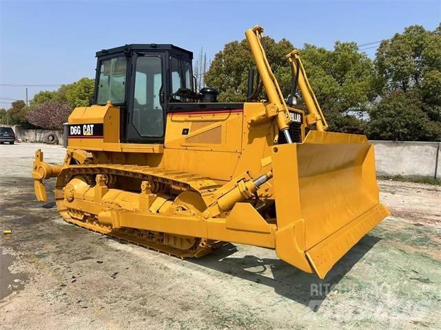 CAT D 6 G Buldooserid