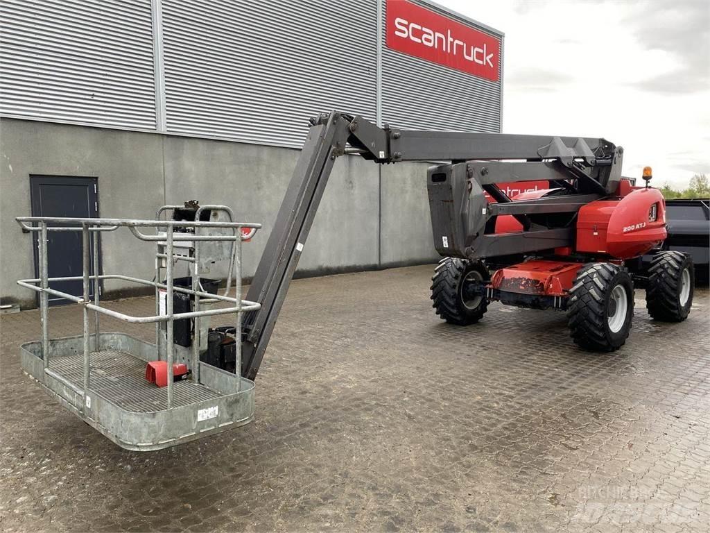 Manitou 200ATJ RC Iseliikuvad poomtõstukid