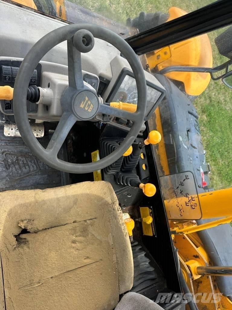 JCB 526 Põllumajanduslikud teleskoopkäitlejad