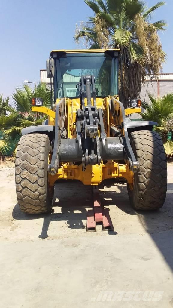Volvo L90F Rataslaadurid