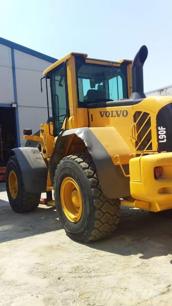 Volvo L90F Rataslaadurid
