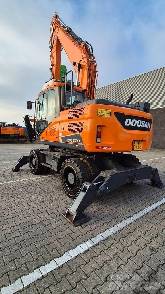 Doosan DX170W-5 Ratasekskavaatorid