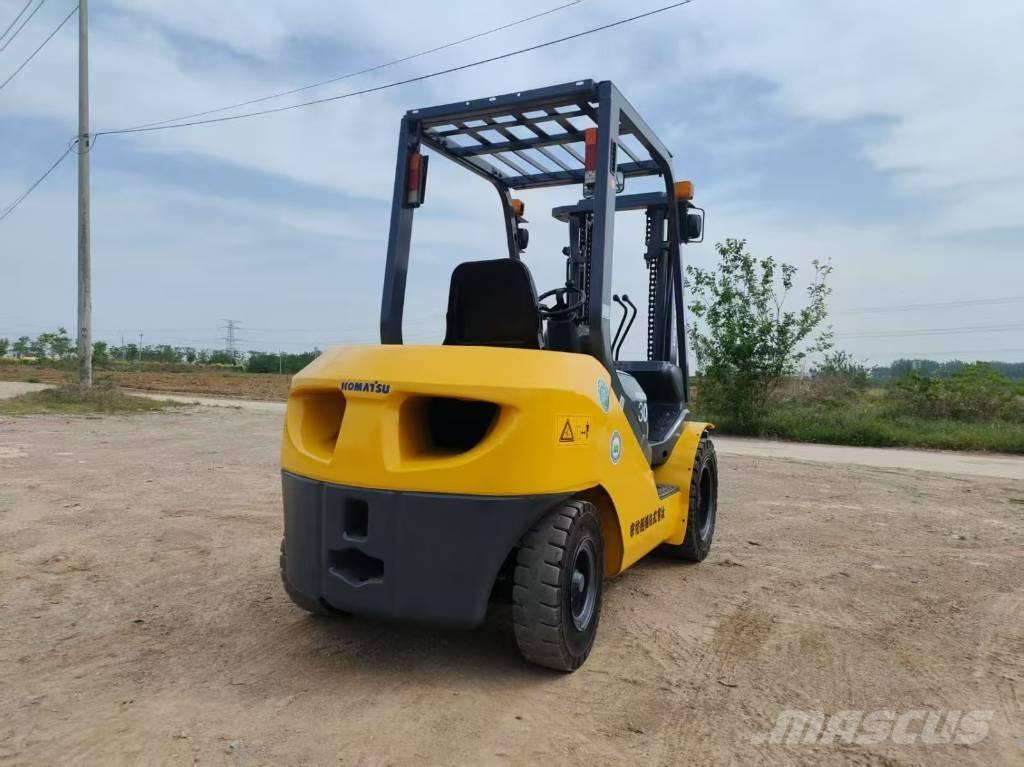 Komatsu 30 Diiseltõstukid