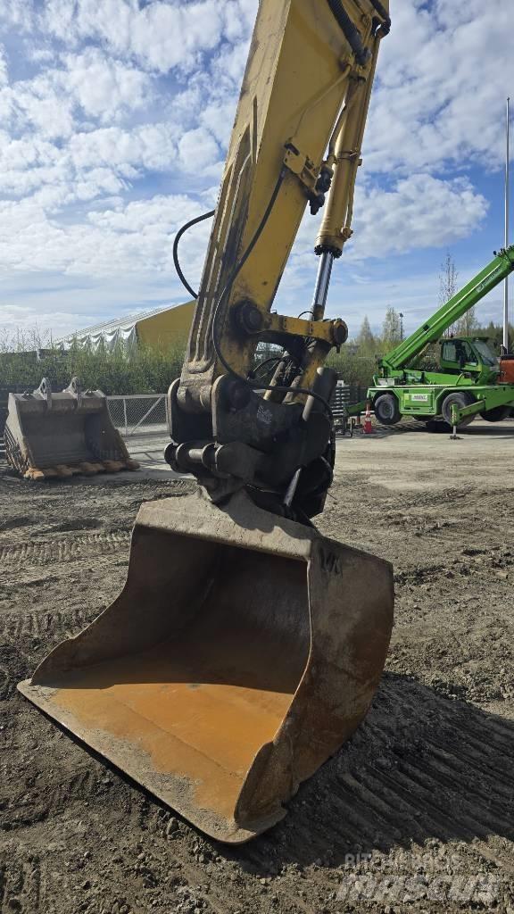 Komatsu PC 210 LC-8 Roomikekskavaatorid