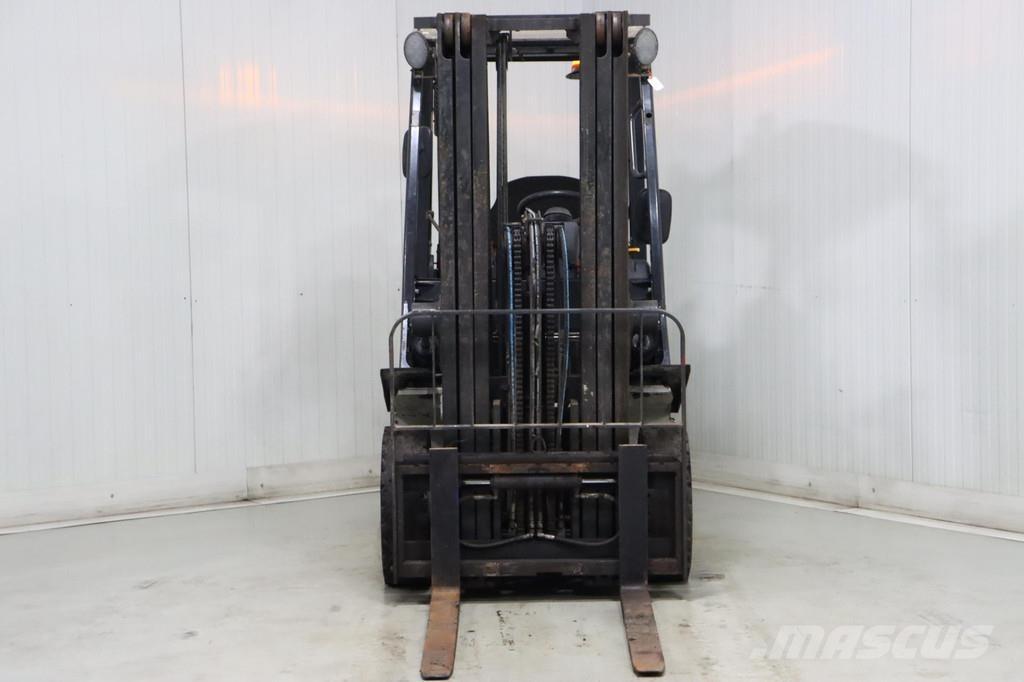 Nissan U1D2A20LQ Gaasitõstukid