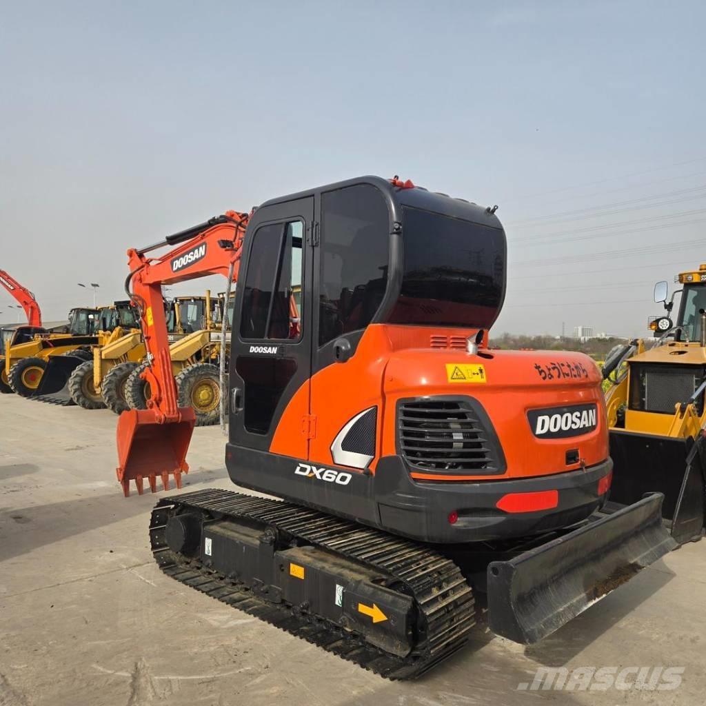 Doosan DX 60 Miniekskavaatorid < 7 t