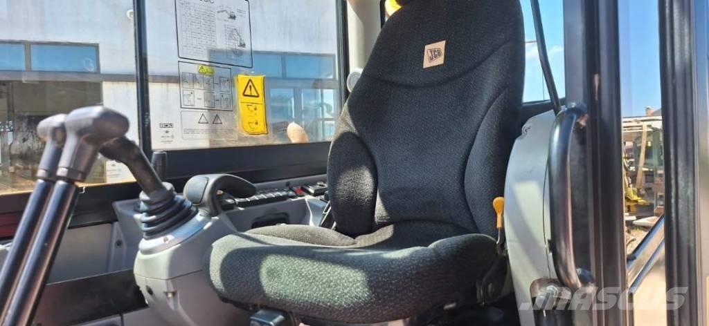 JCB 86 C-2 Roomikekskavaatorid
