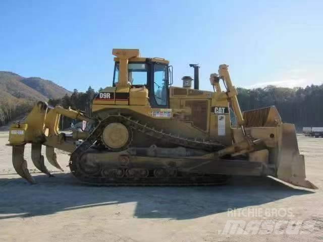 CAT D 9 R Buldooserid