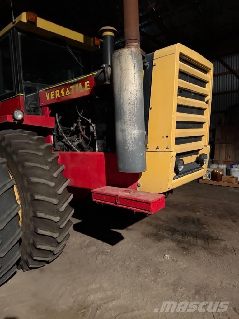 Versatile 835 Traktorid