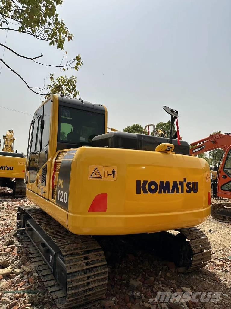 Komatsu PC 120 Väikeekskavaatorid 7t-12t