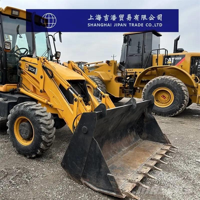 JCB 3 CX Ratasekskavaatorid