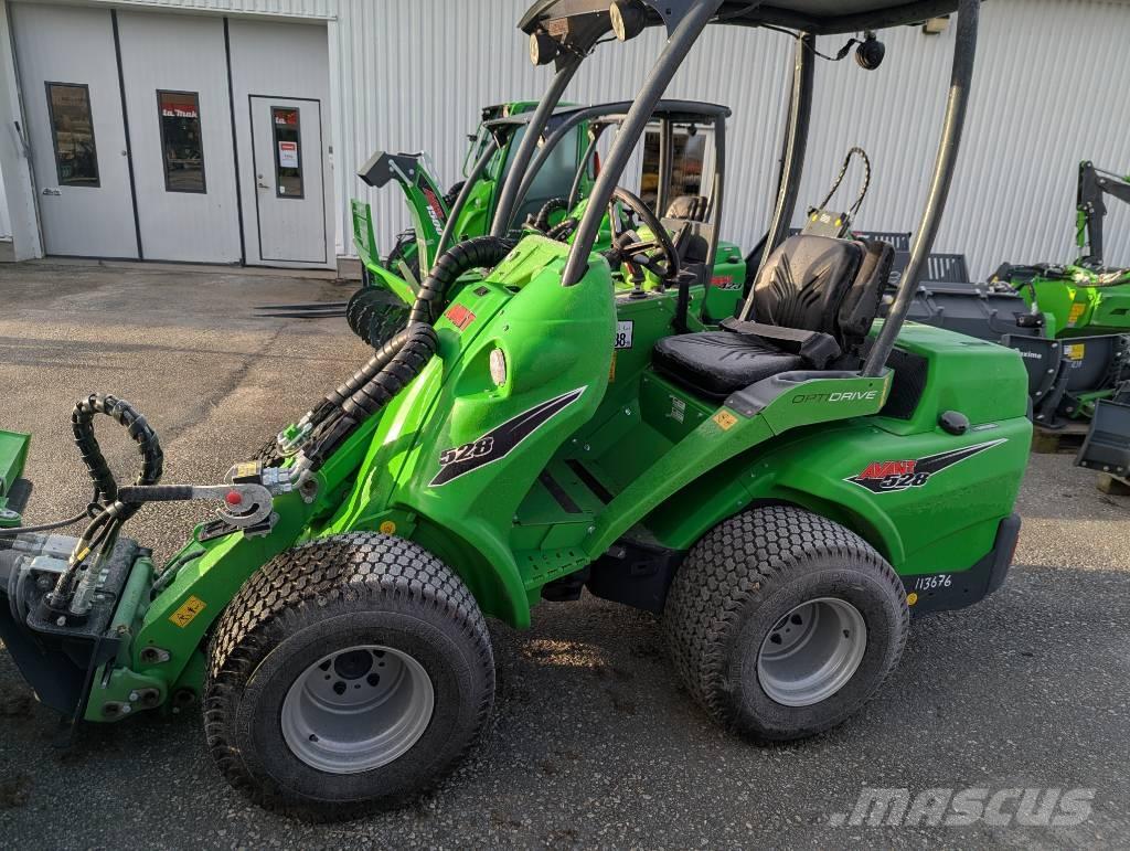 Avant 528 Kompaktlaadurid