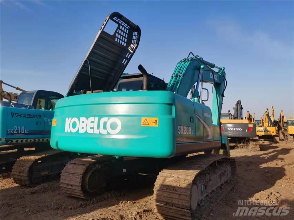 Kobelco SK200 Roomikekskavaatorid