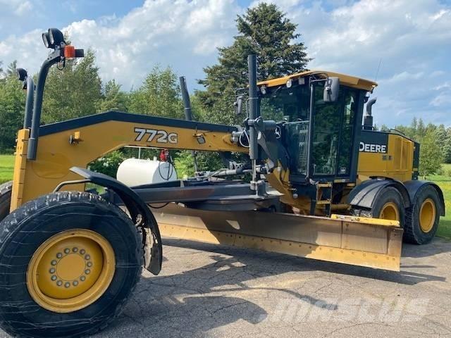 John Deere 772 G Greiderid