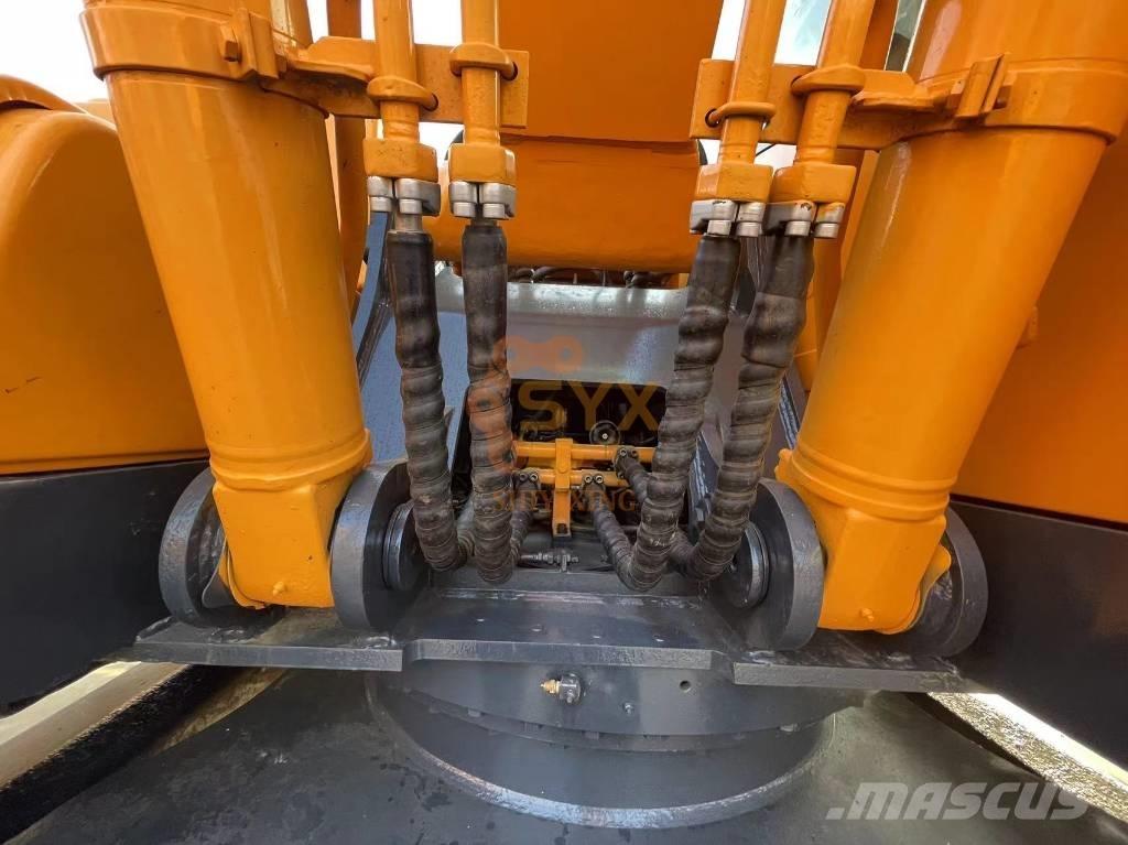 Hyundai 220-9 Roomikekskavaatorid