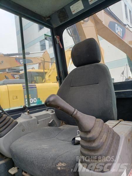 Kobelco SK 60 Roomikekskavaatorid