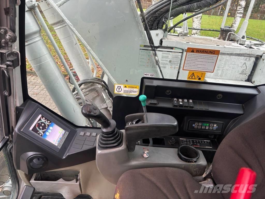 Takeuchi TB 2150 R Roomikekskavaatorid