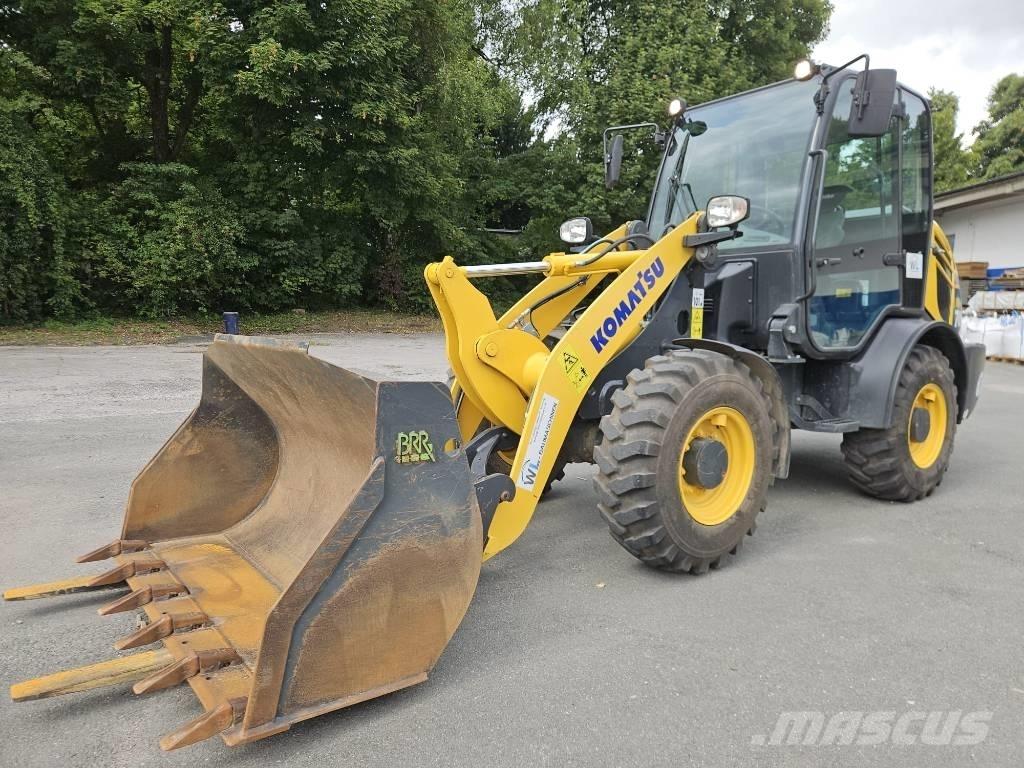 Komatsu WA 70 M-8 Rataslaadurid