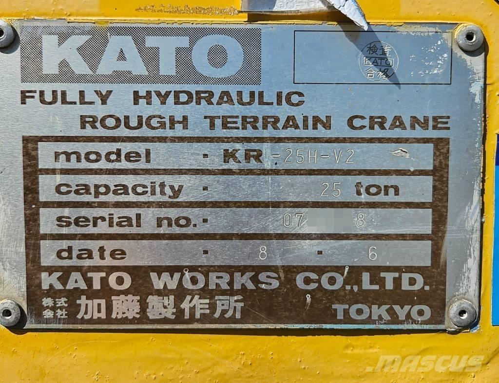 Kato KR 25 H V-2 Raske maastiku tõstukid