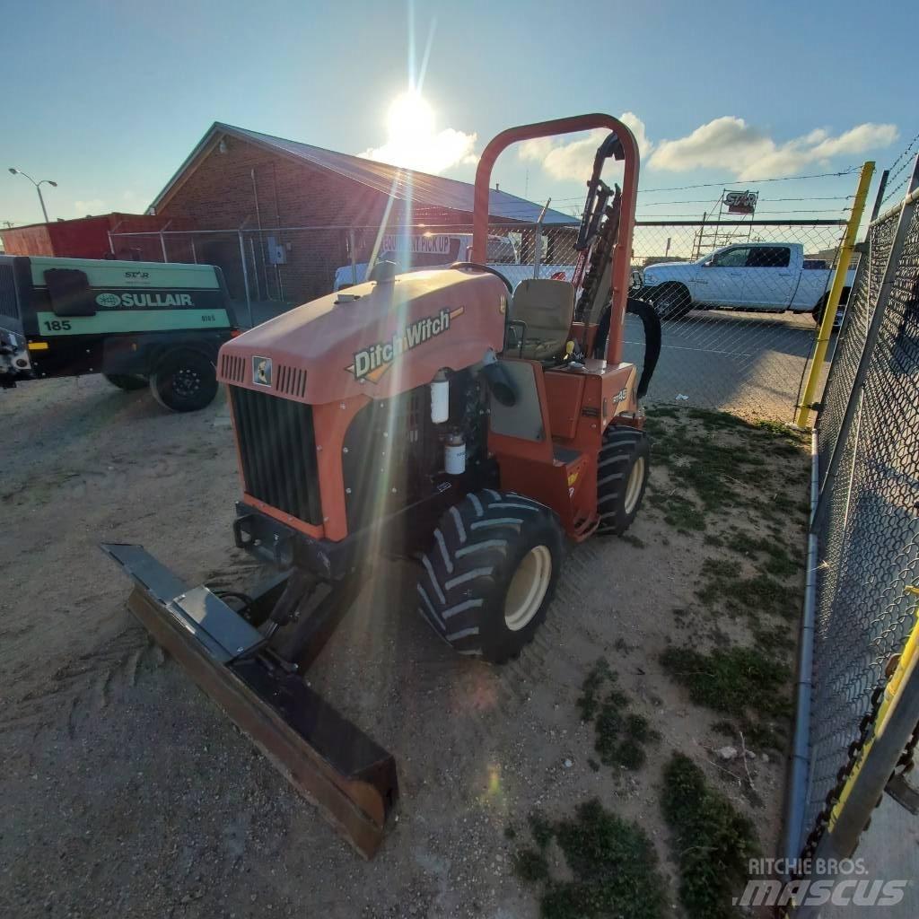 Ditch Witch RT 45 Pinnaselõikurid