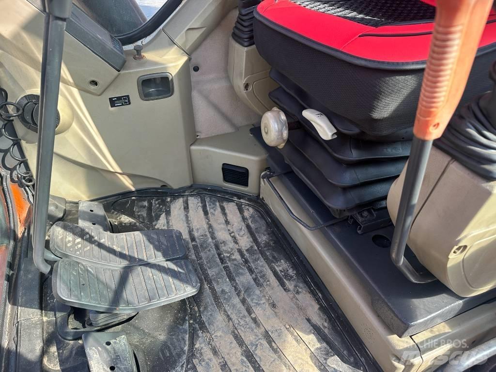Doosan DX 300 LC Roomikekskavaatorid
