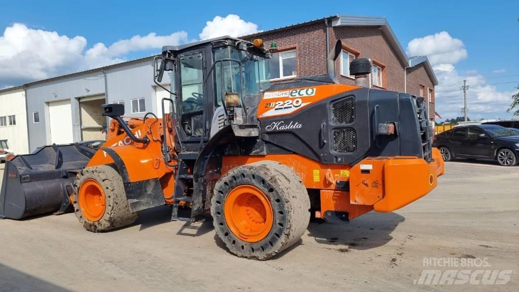 Hitachi ZW 220-6 Rataslaadurid