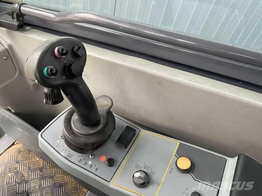 Wirtgen WR200XLi Pinnasetihendajad