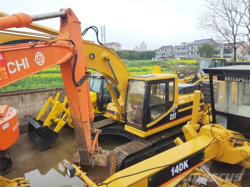 CAT 320B Roomikekskavaatorid