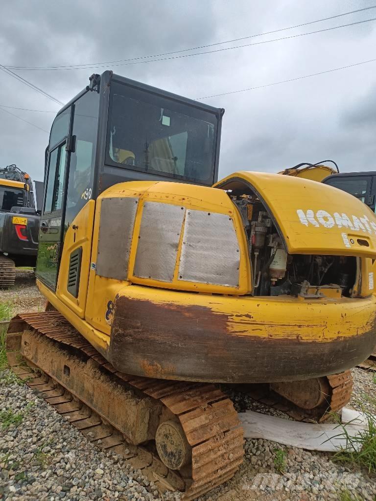 Komatsu PC 90 Roomikekskavaatorid
