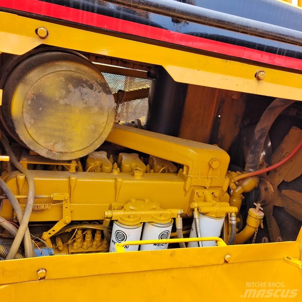 CAT D 7 R Buldooserid
