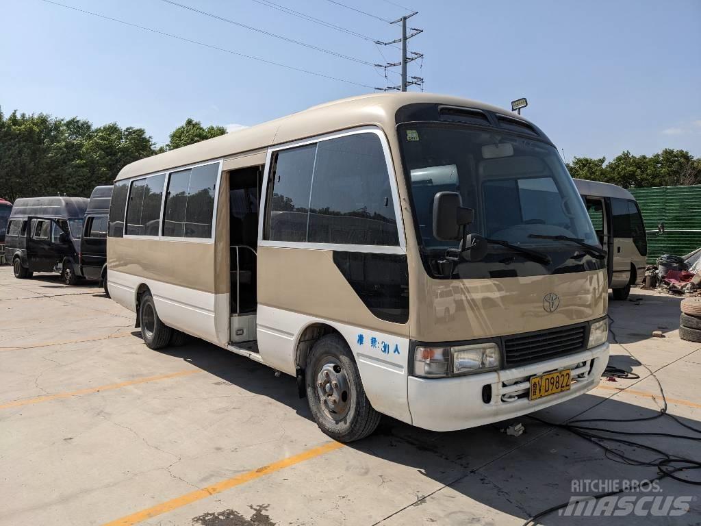Toyota Coaster Bus Väikebussid