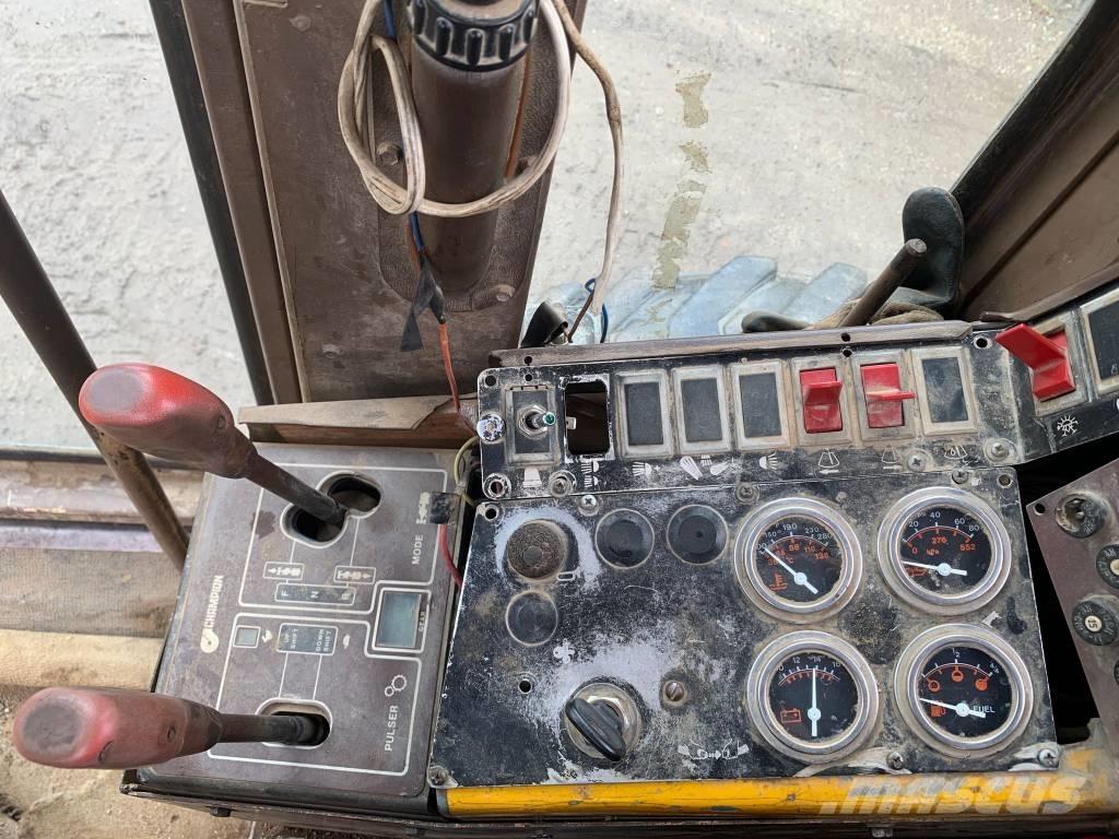 Volvo Champion 720 Greiderid