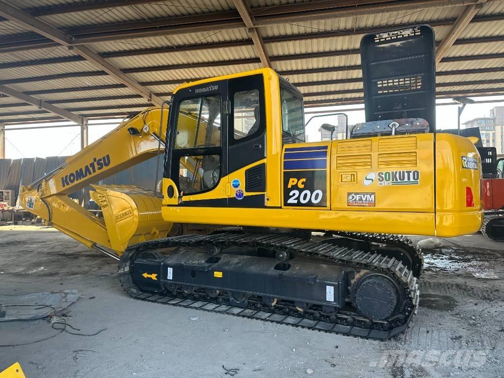 Komatsu PC 200-8 Väikeekskavaatorid 7t-12t