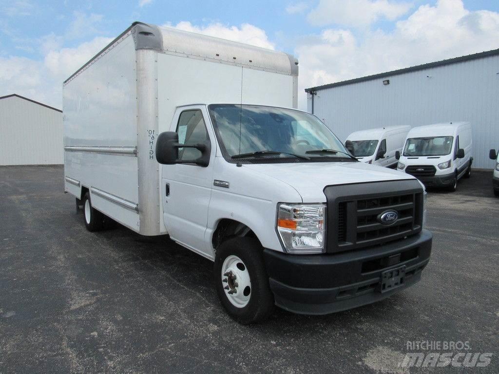 Ford E-350 Furgoonautod