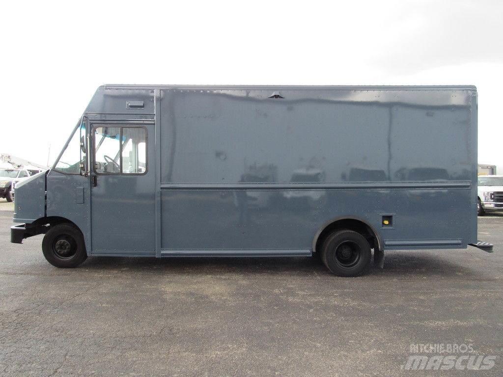 Ford E-450 Furgoonautod