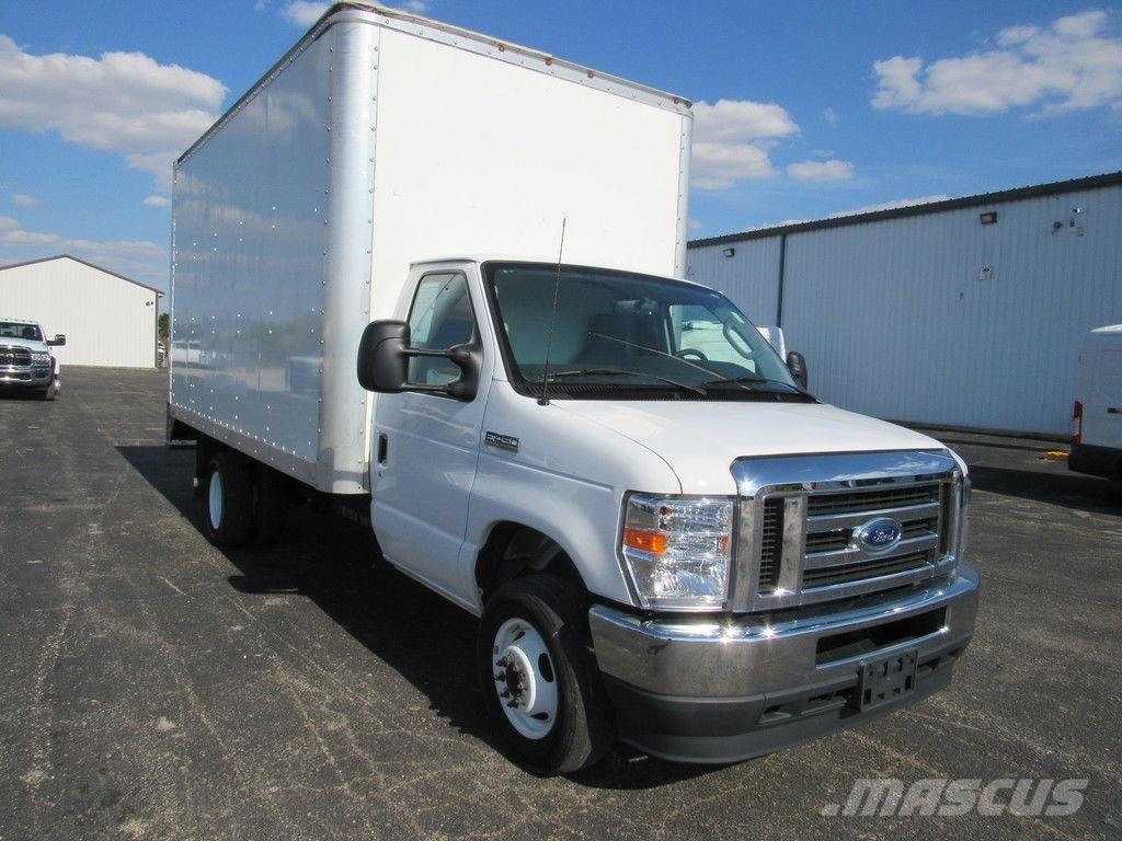 Ford E-450 Furgoonautod