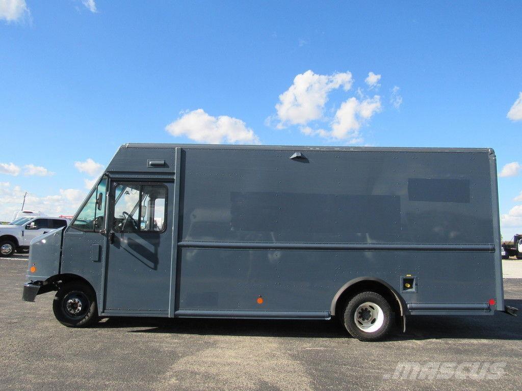 Ford E-450 Furgoonautod