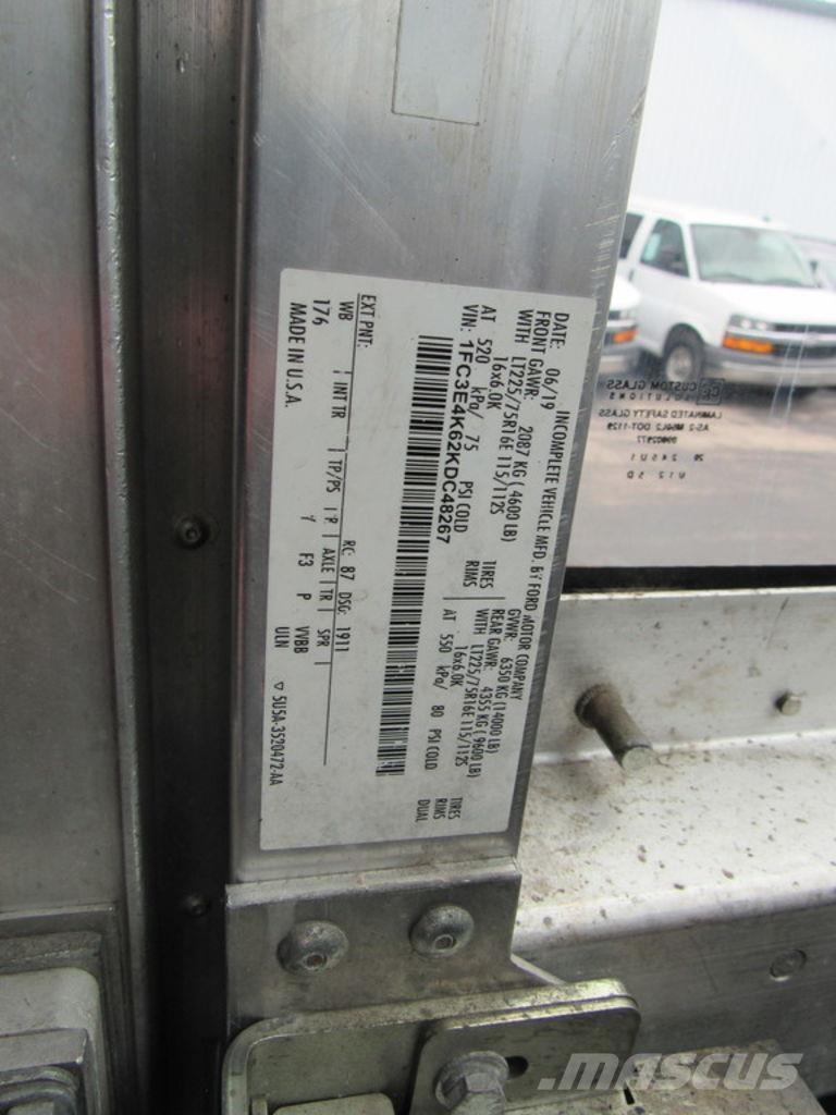 Ford E-450 Furgoonautod
