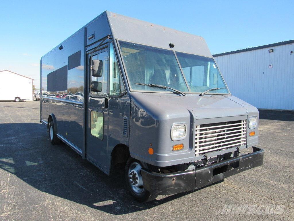 Ford E-450 Furgoonautod