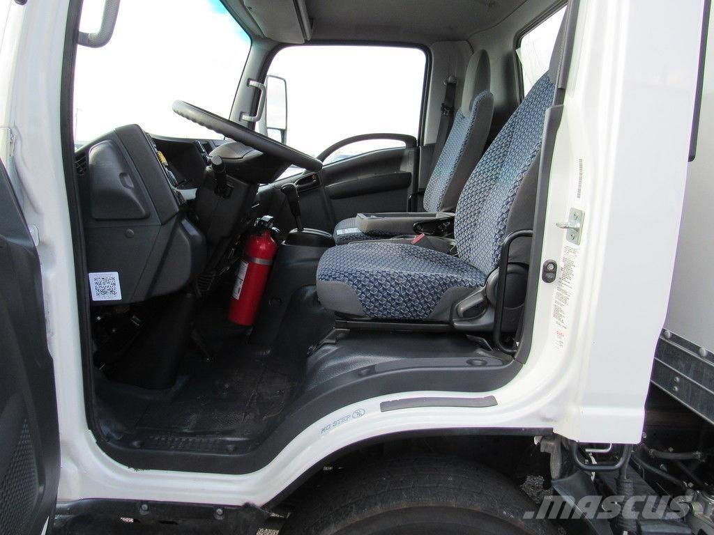 Isuzu NPR XD Furgoonautod