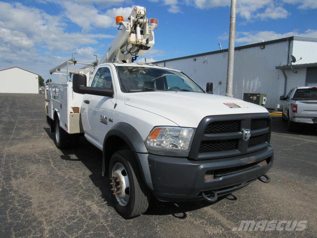 RAM 4500 Auto korvtõstukid