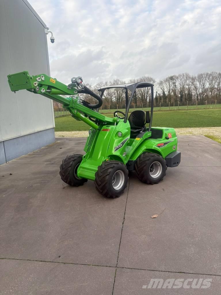 Avant 635 Kompaktlaadurid