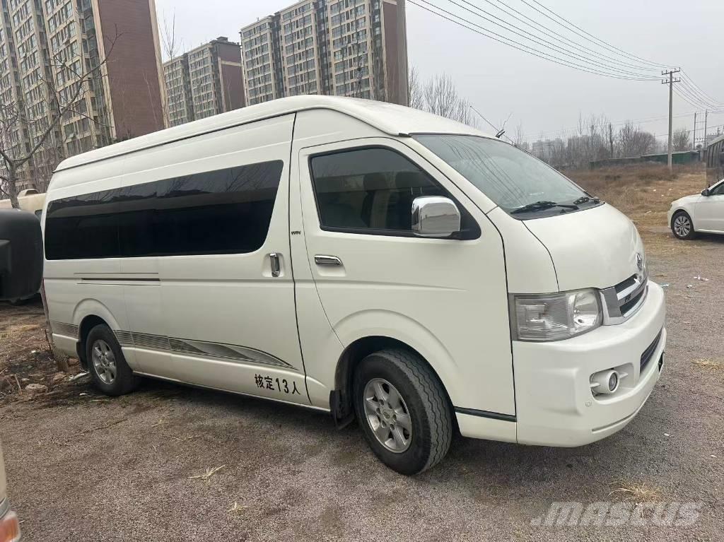 Toyota Hiace Linnadevahelised bussid