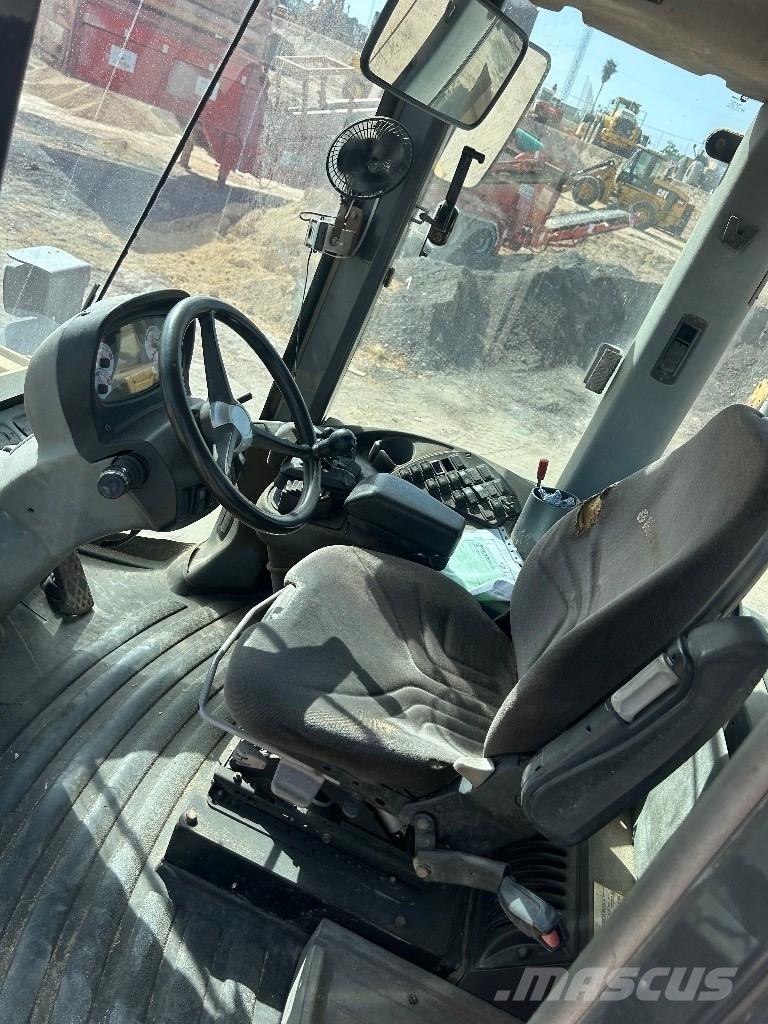 New Holland W 170 B Rataslaadurid