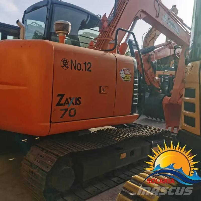 Hitachi ZX 70 Väikeekskavaatorid 7t-12t